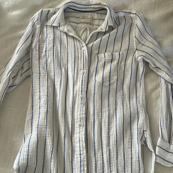 J. Crew Tops - JCrew Gauze Stripe Button Down in Size 2 White/Blue